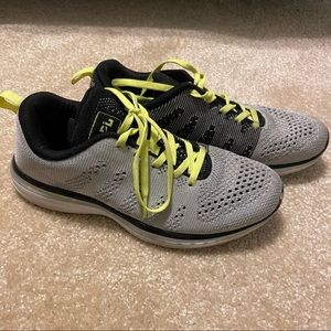 APL Techloom Pro Sneakers
